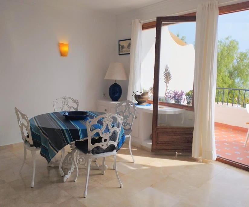 Beautiful 2 Bedroom In Calle Carabeo, Nerja Exterior photo